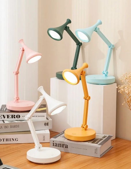 LAMPARA PIXAR PEQUEÑA ESCRITORIO